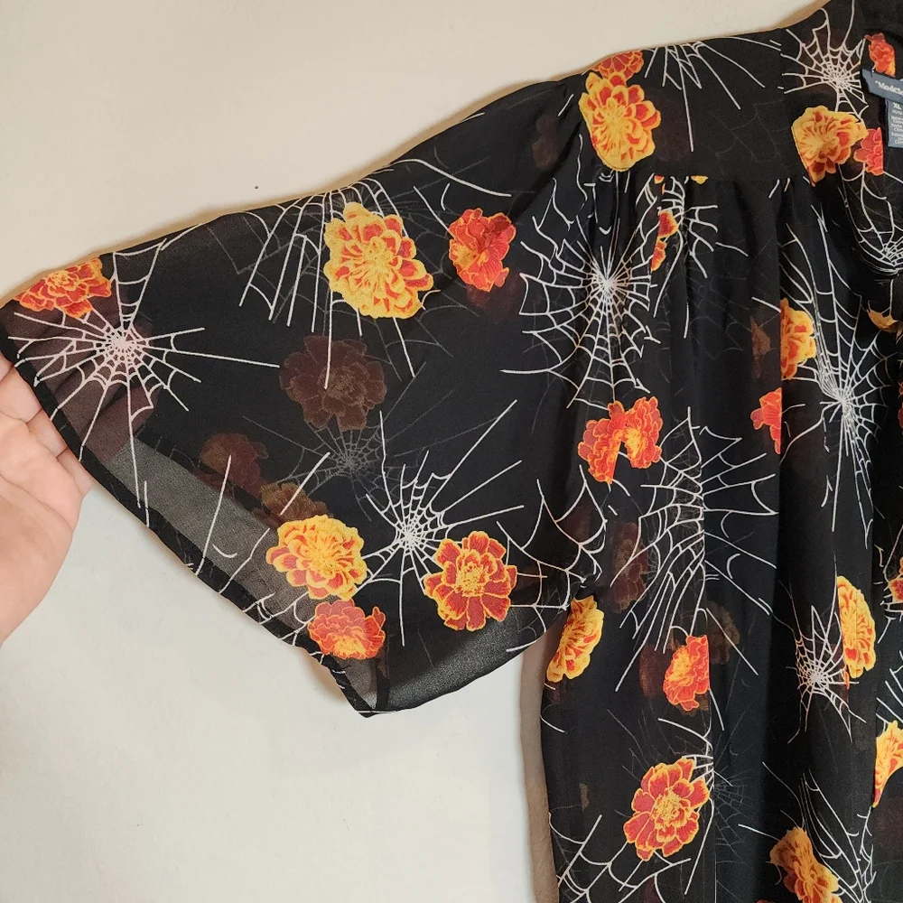 NWT ModCloth Spider Webs Floral Tie-Neck Sheer Black Orange Button Blouse Top XL - Picture 14 of 14